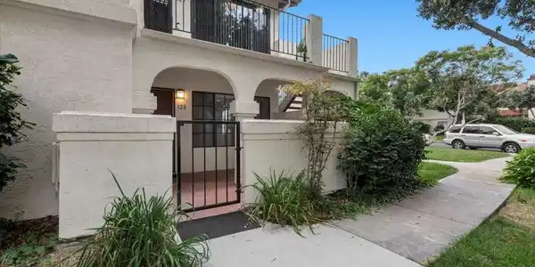 4145 Porte De Merano