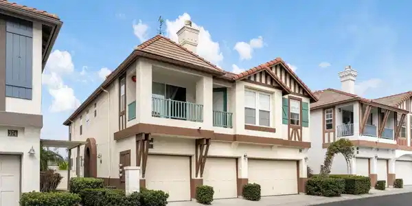 382 Carmel Creeper Pl