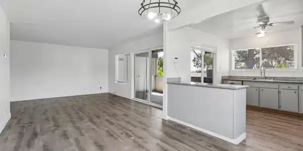 355 Parkview Ter