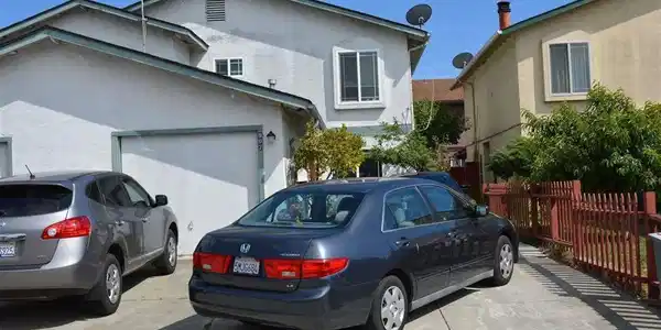 902 G Street