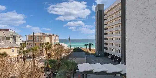 Image 3: Gulf Front Balcony 1