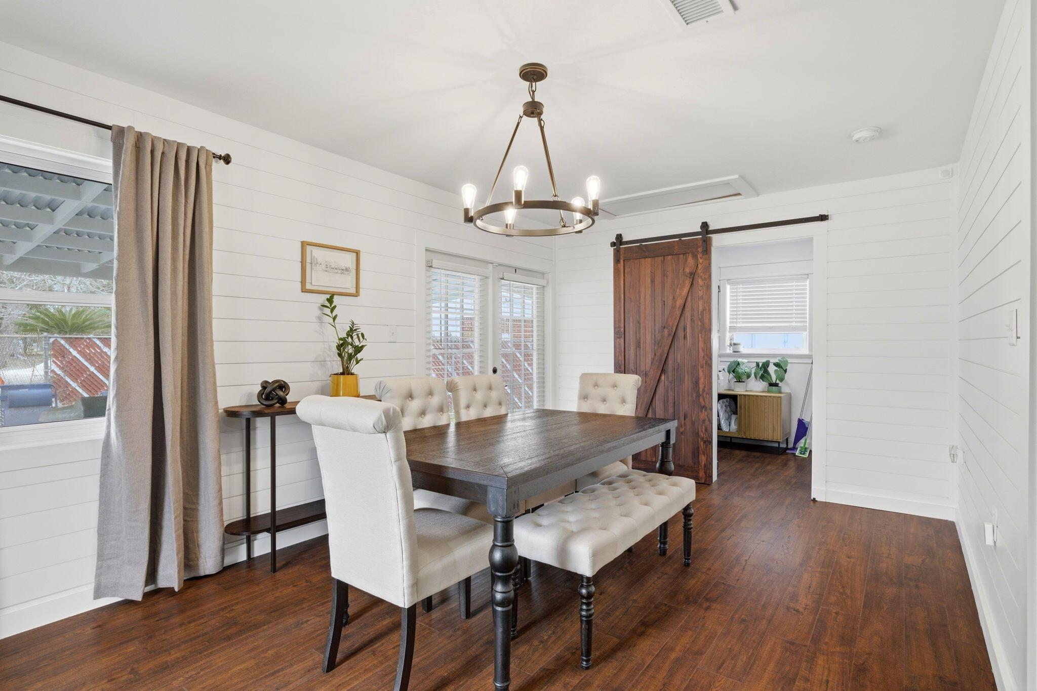 Image 4: 6-web-or-mls-205-baker-ave-nw
