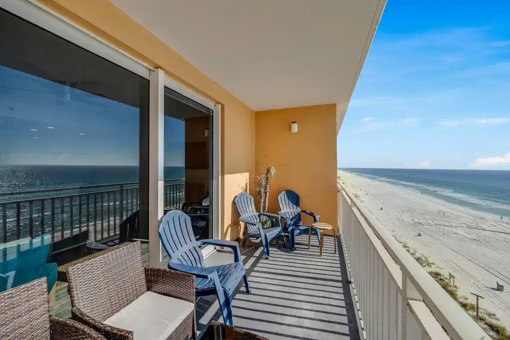 Image 1: Spacious Balcony