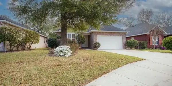 111 Arrowhead Way