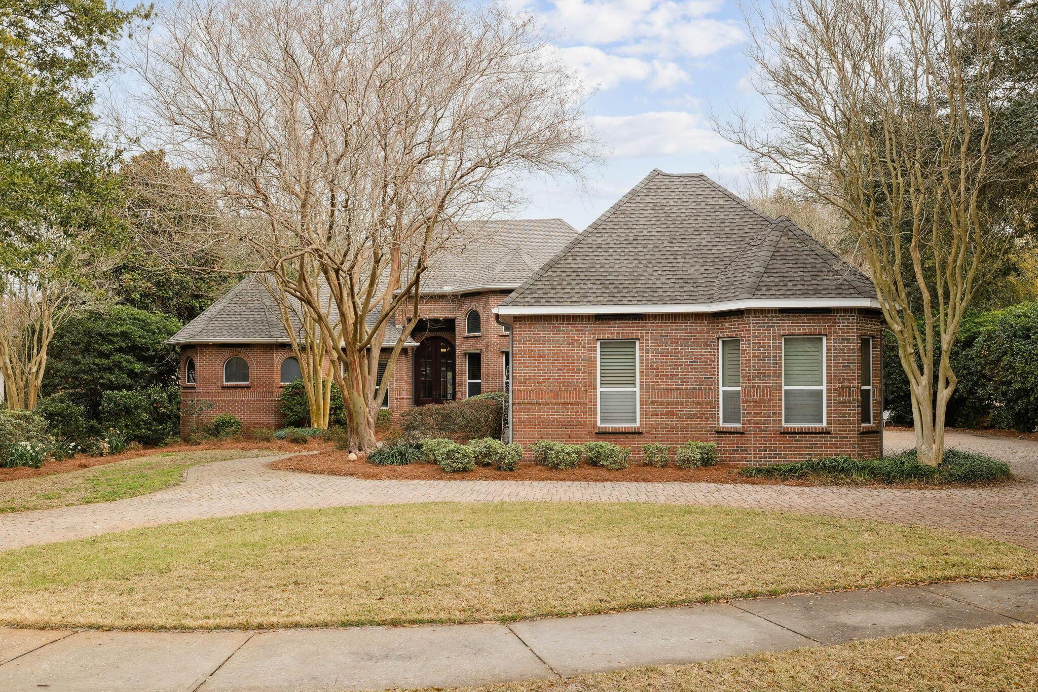 Image 3: 03-Front-Exterior-Day