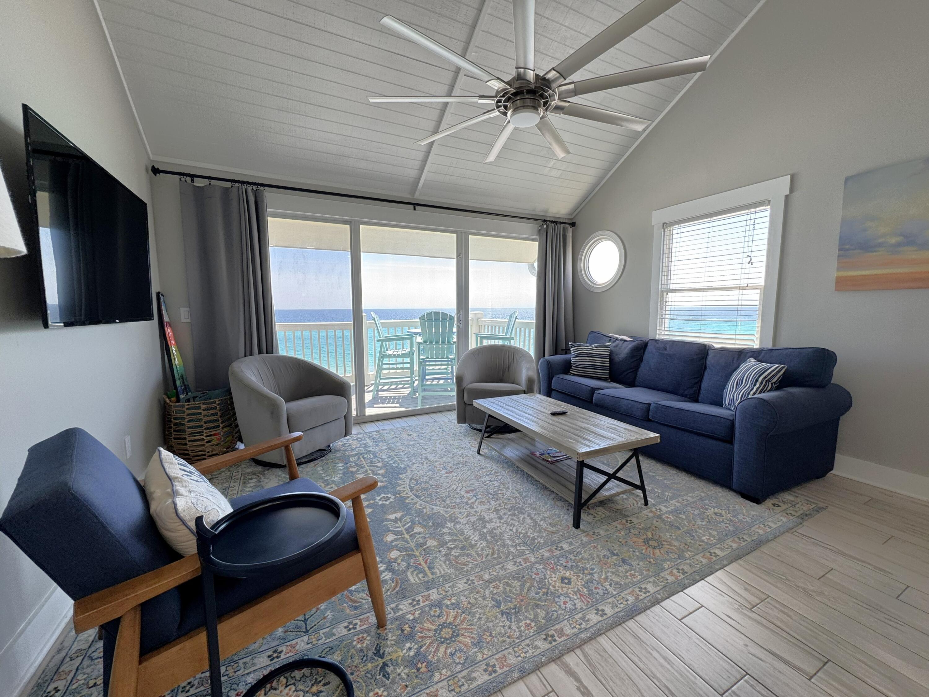 Image 2: Living Room