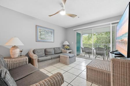 4270 Calinda Lane