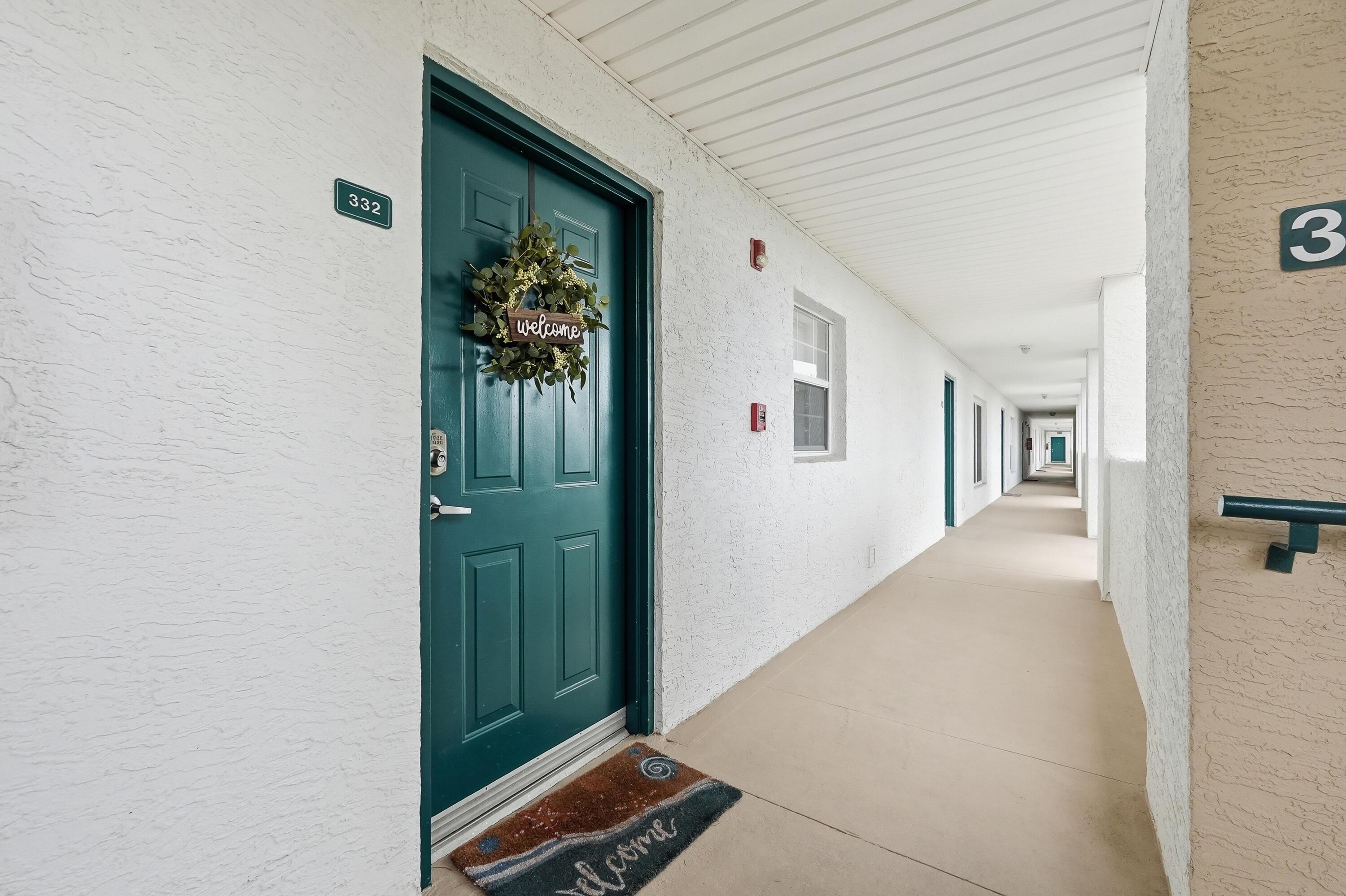 Image 2: 4270 calinda ln 332-1