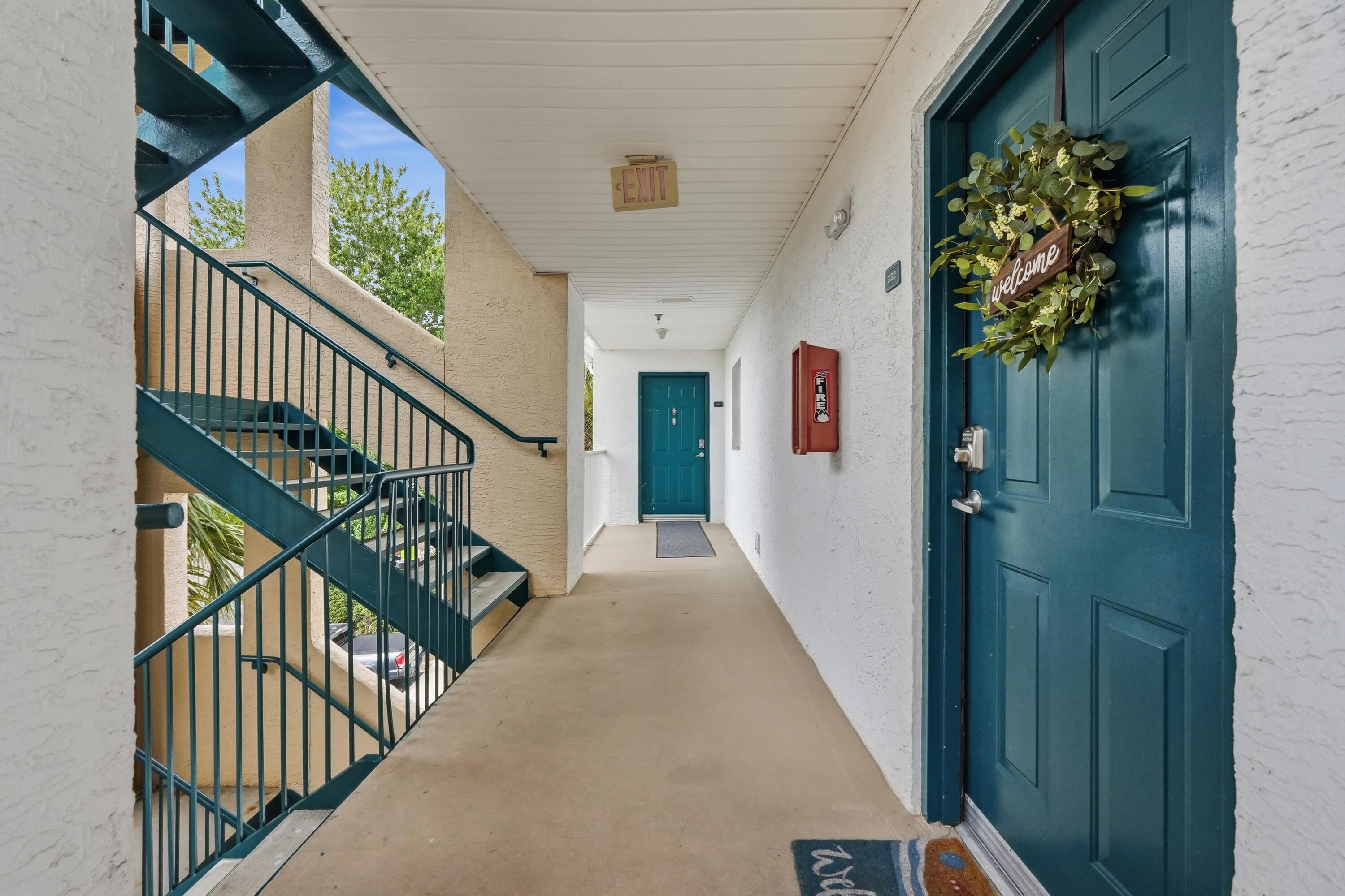 Image 3: 4270 calinda ln 332-2