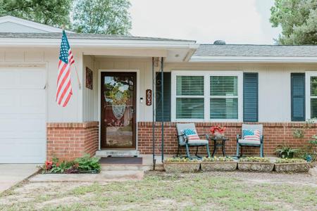 602 Lang Road