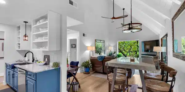 346 N Driftwood Bay