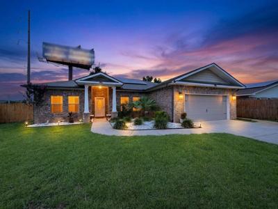 2 W Casa Loma Drive