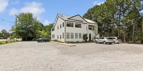 3850 Indian Trail