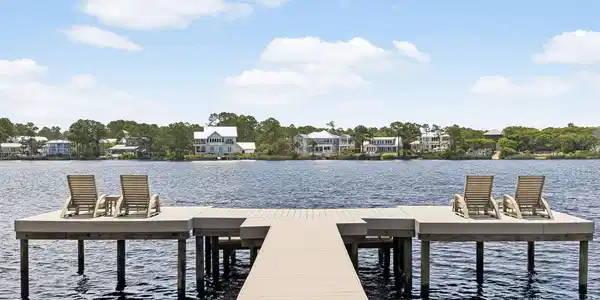 Image 2: Dock on Eastern Lake