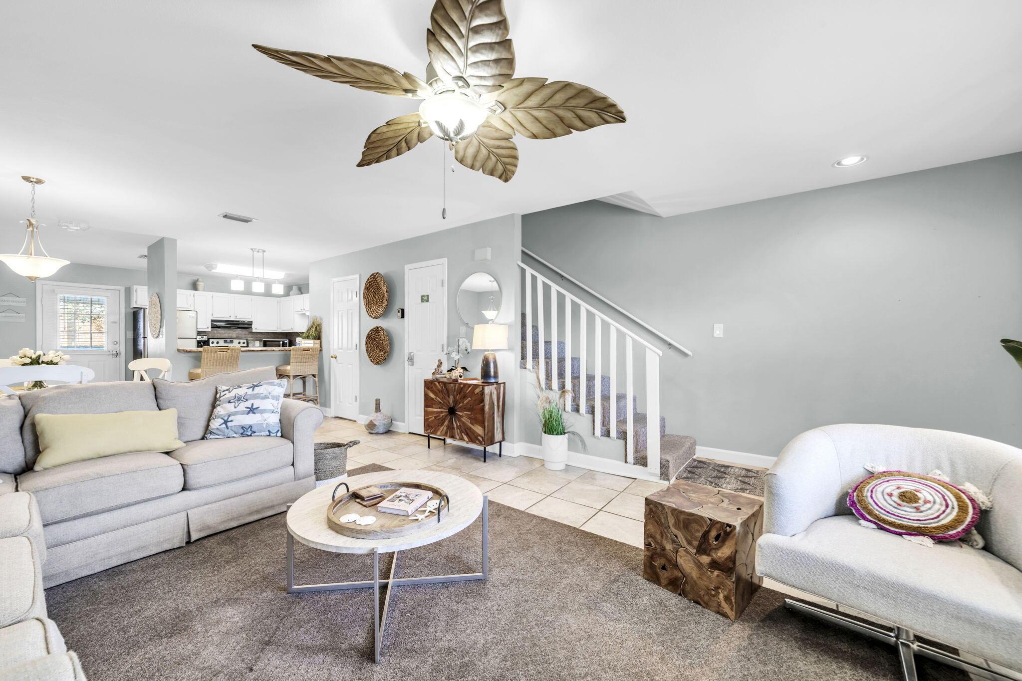 Image 4: Living Area View 3