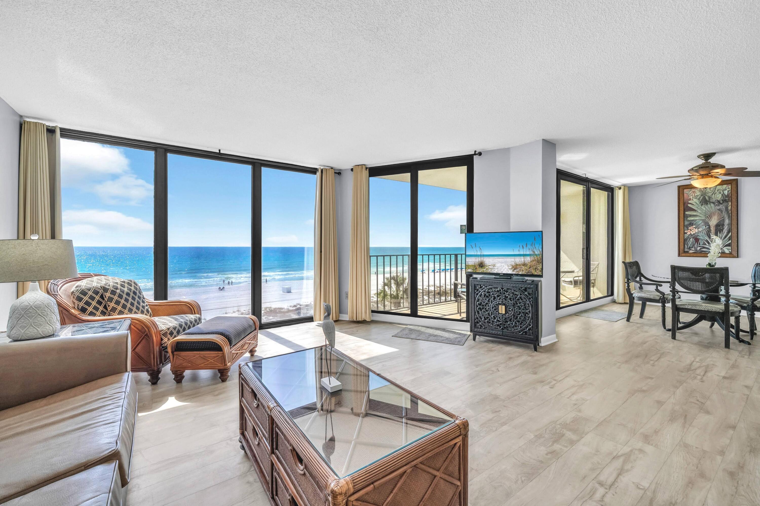 Image 1: Edgewater Resort