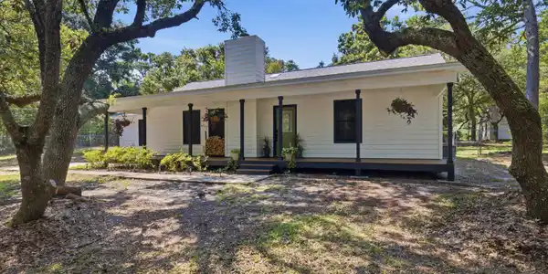 Image 2: 4979MasonCalleRd-GulfBreeze-FL-001