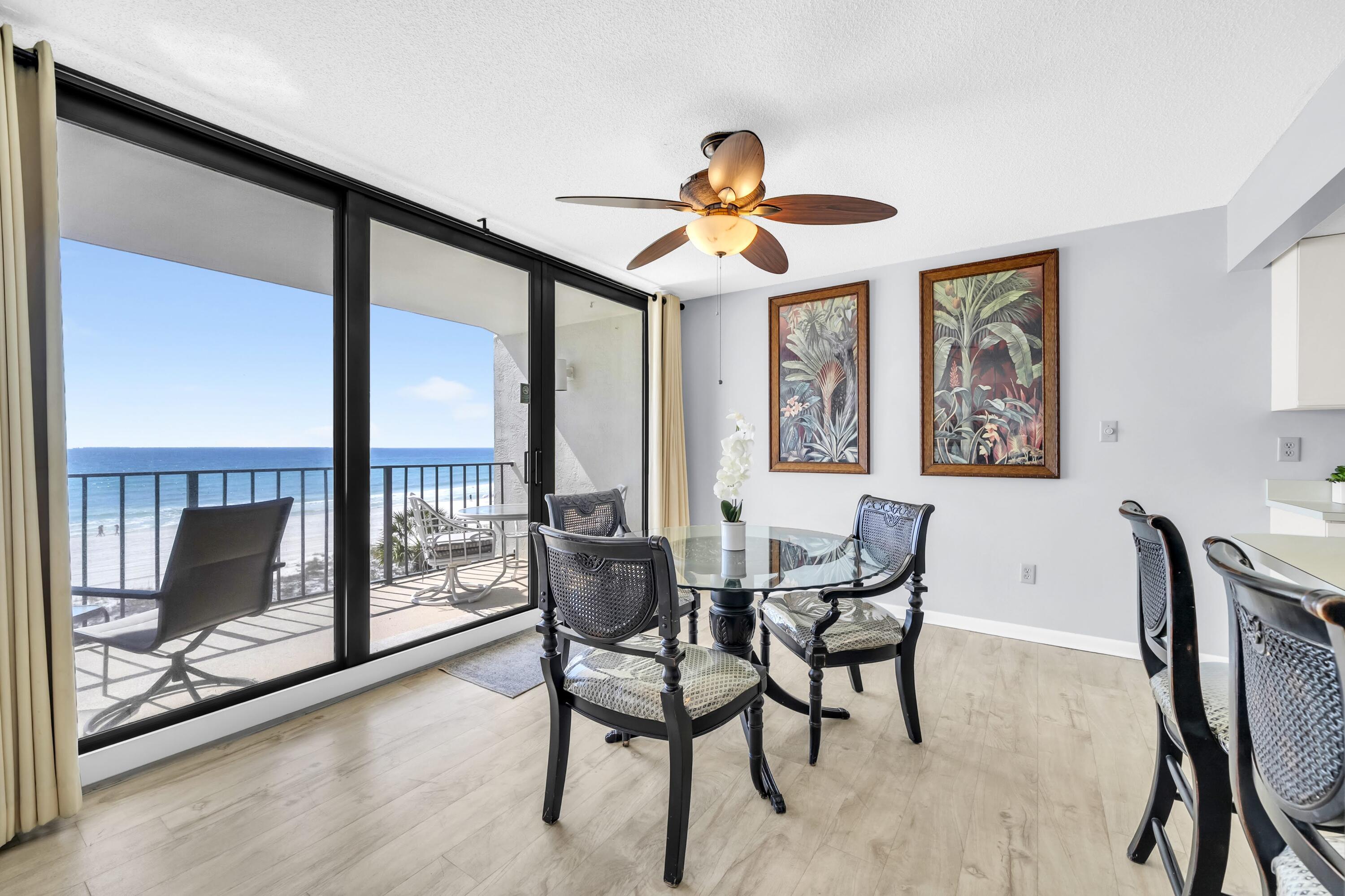 Image 4: Edgewater Resort