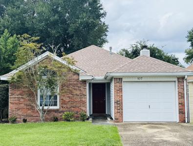 107 Parkwood Drive