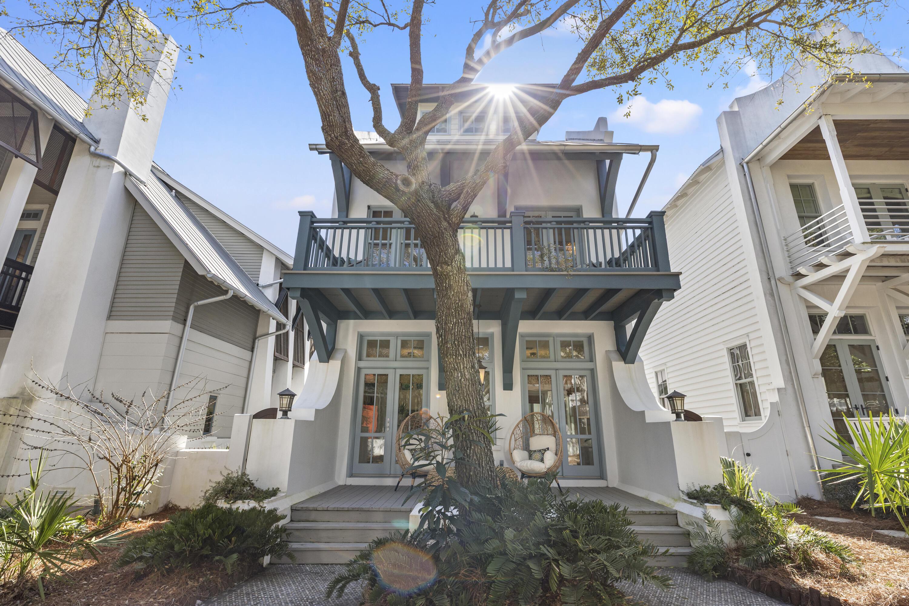 Image 2: Exterior _ Fronting Atticus