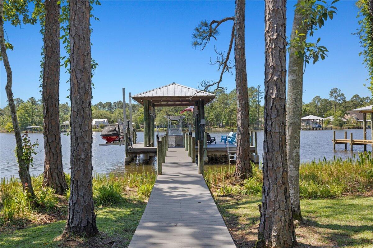 Image 1: 103 W Bayou Forest Drive, Freeport, FL
