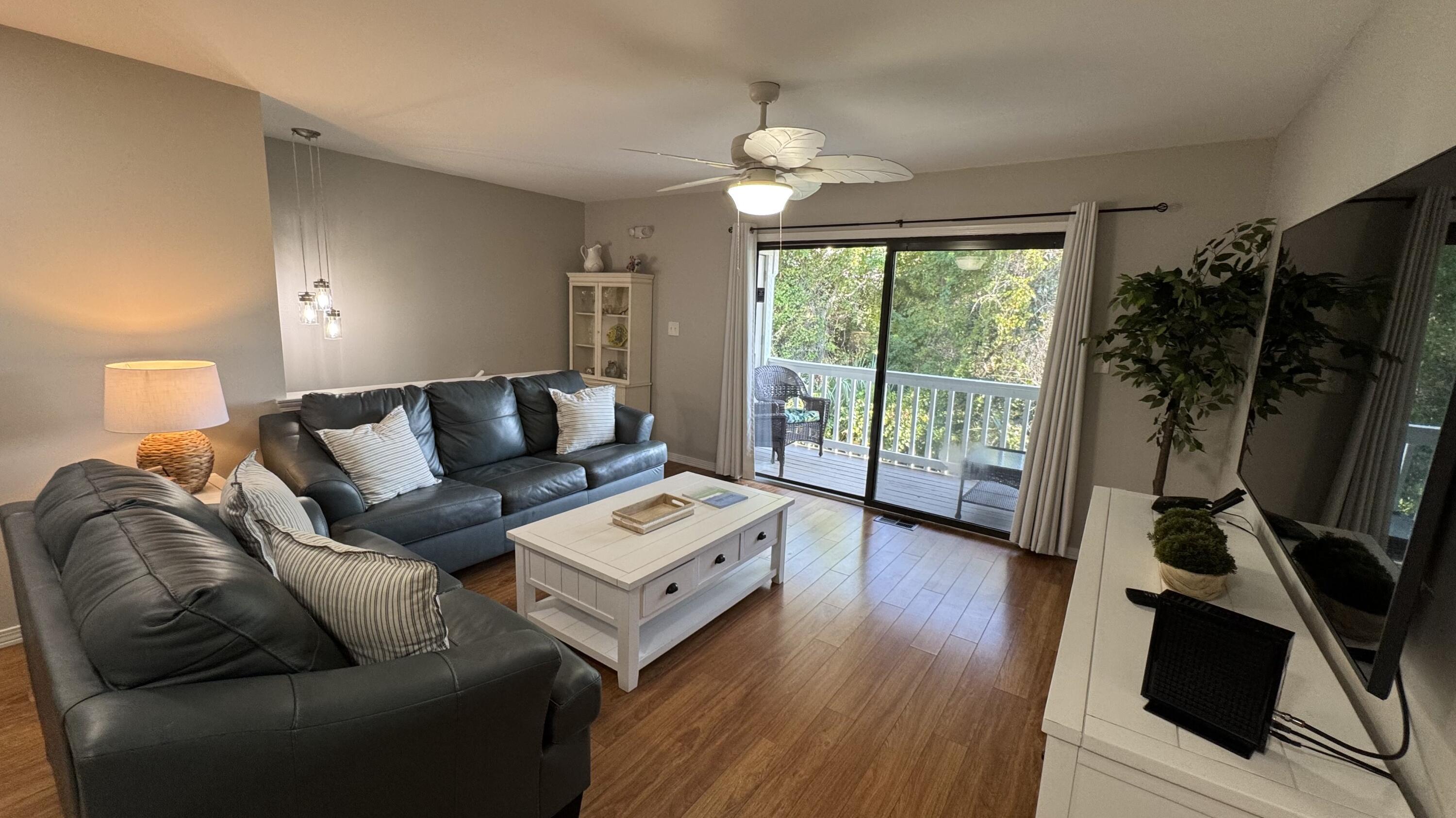 Image 4: Living Room to Balcony