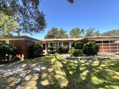 205 Dumaine Court