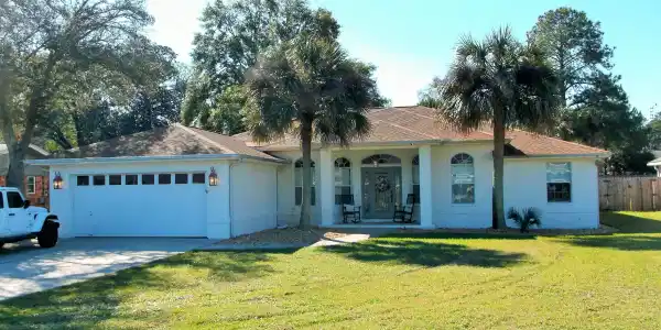 10 Maple Avenue