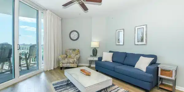Image 2: Living Room