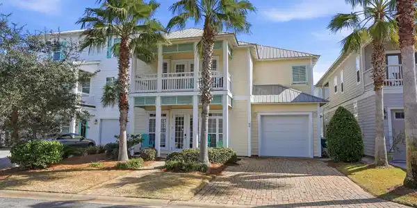 Image 2: 80_st_simon_cir_exterior-awp_media-002