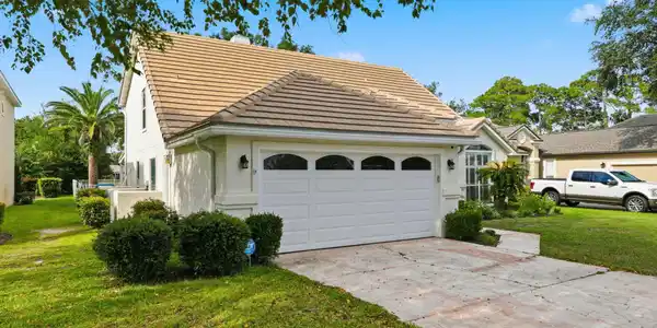 Image 4: 60-web-or-mls-1001-shalimar-point-dr