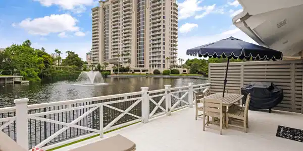 5204 Beachwalk Drive