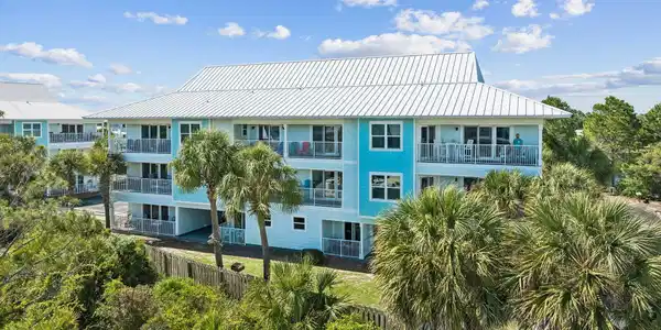 11 Beachside Drive