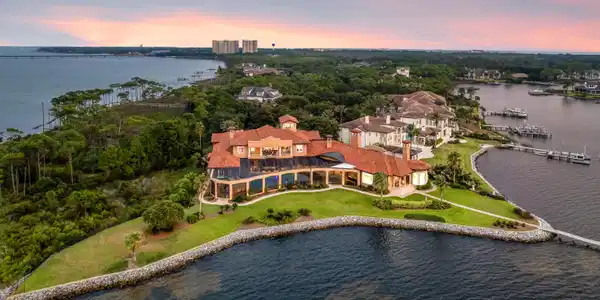 Image 4: 4300 Breakwater Drive Dusk-205