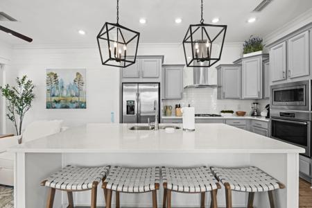 11 E Pine Lands Loop