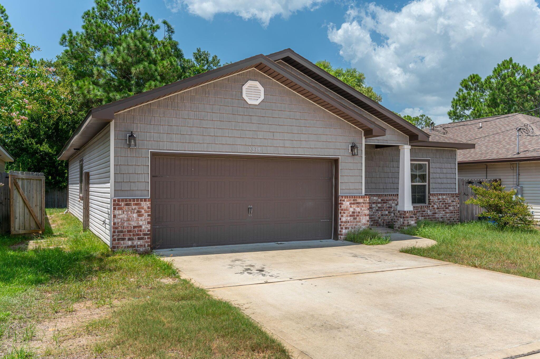 Image 3: 3-web-or-mls-2239 Tom St Exterior-2