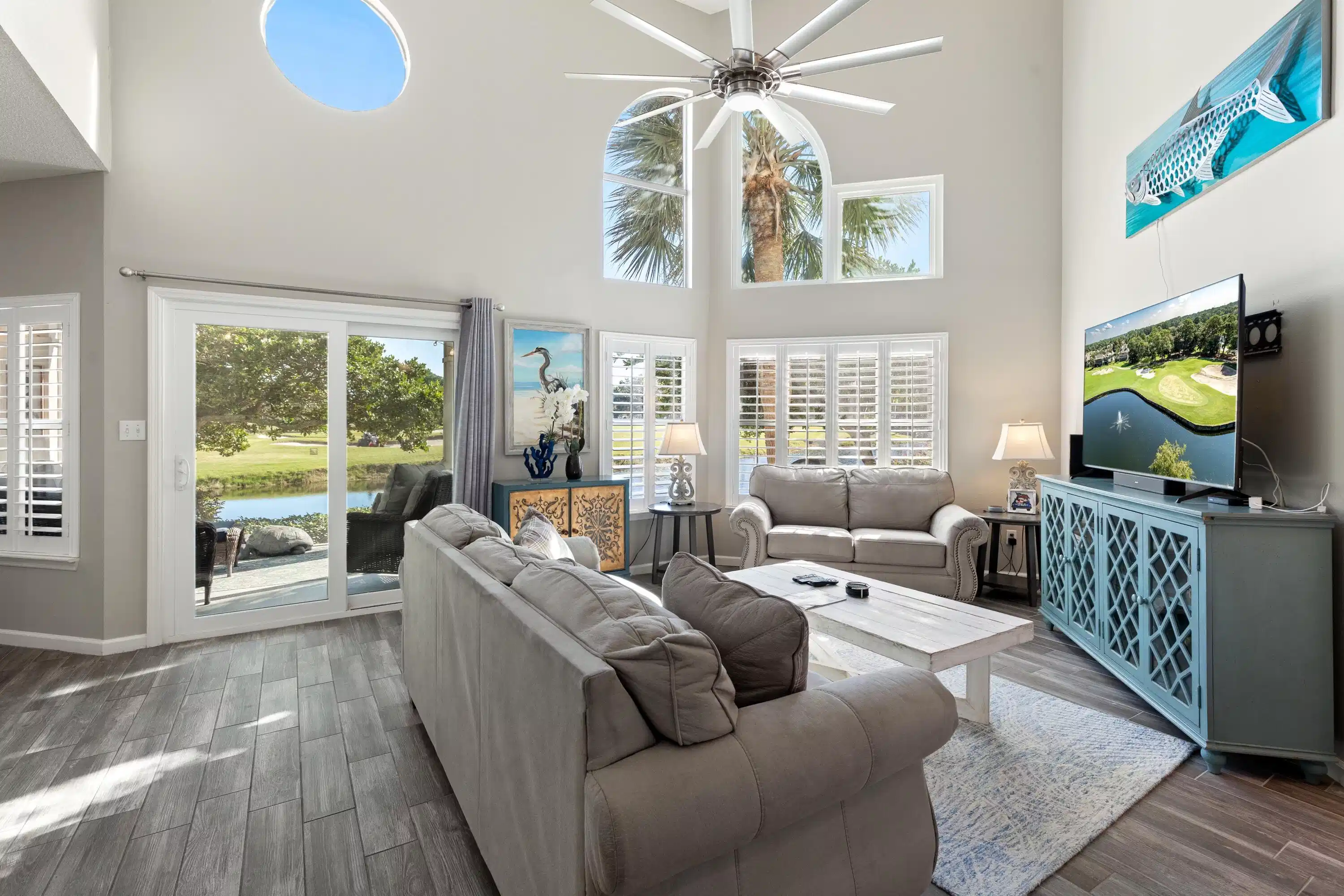 Image 1: Living Room