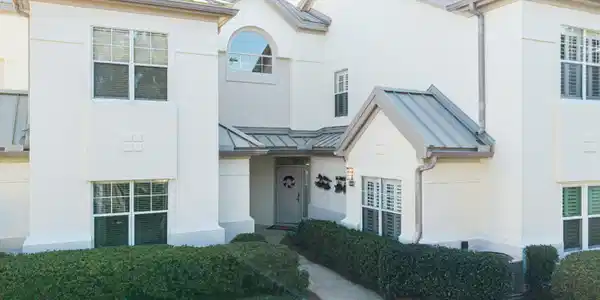 Image 2: Front Exterior