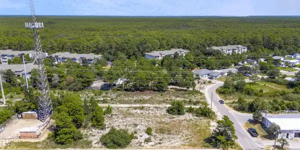 Image 4: 4-web-or-mls-PC BEACH PKWY-04