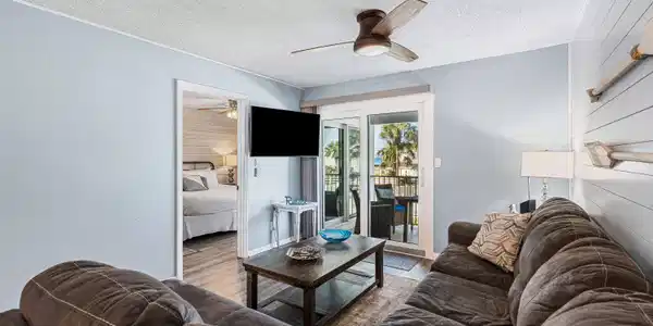 Image 4: Tradewinds #14-8