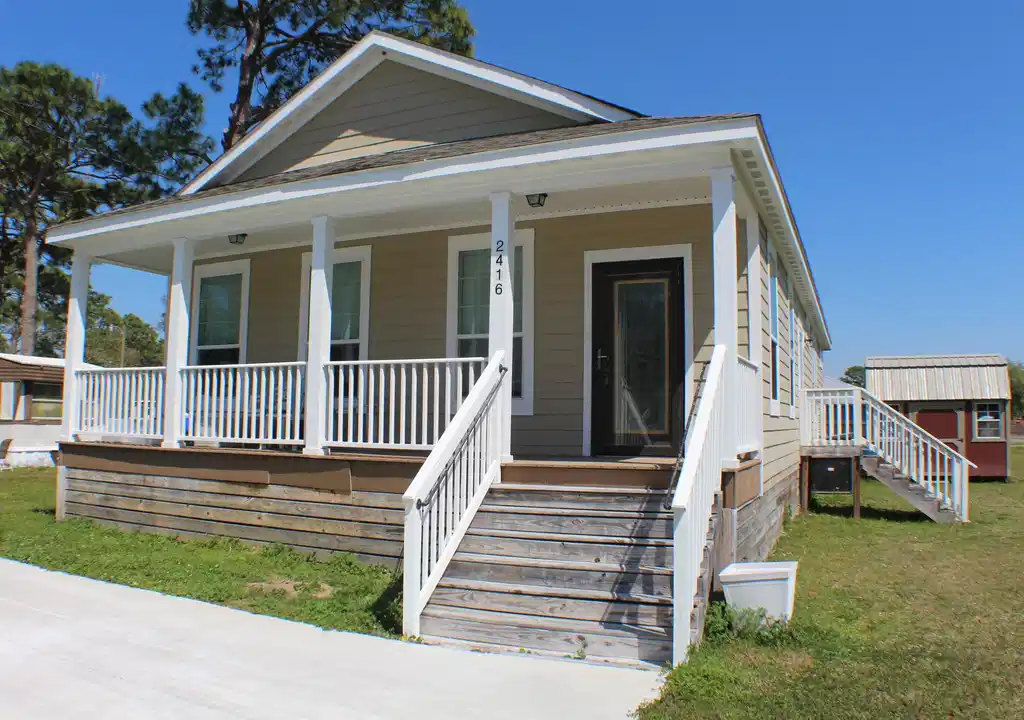 Image 1: Front of House