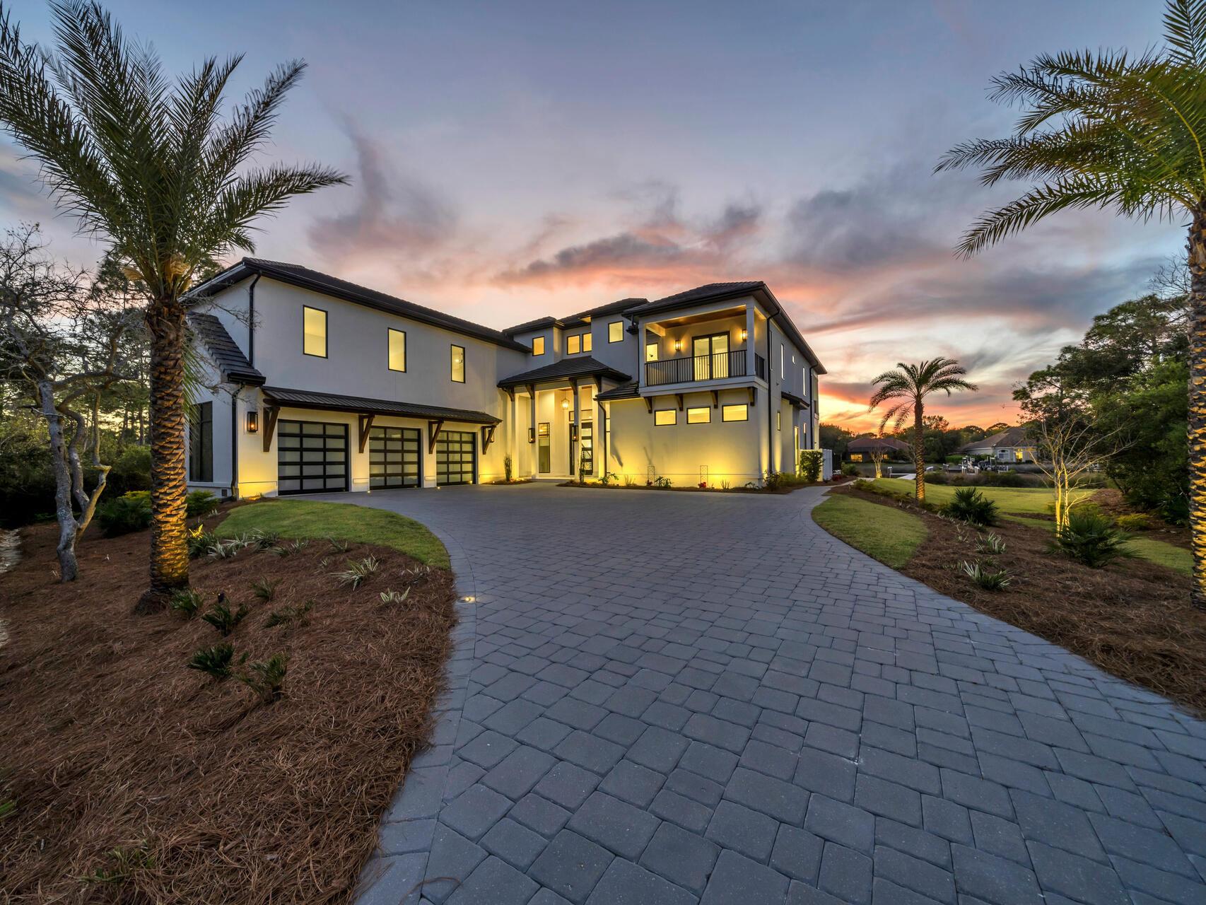 Image 1: 330 Kelly Plantation Dr Destin FL 32541