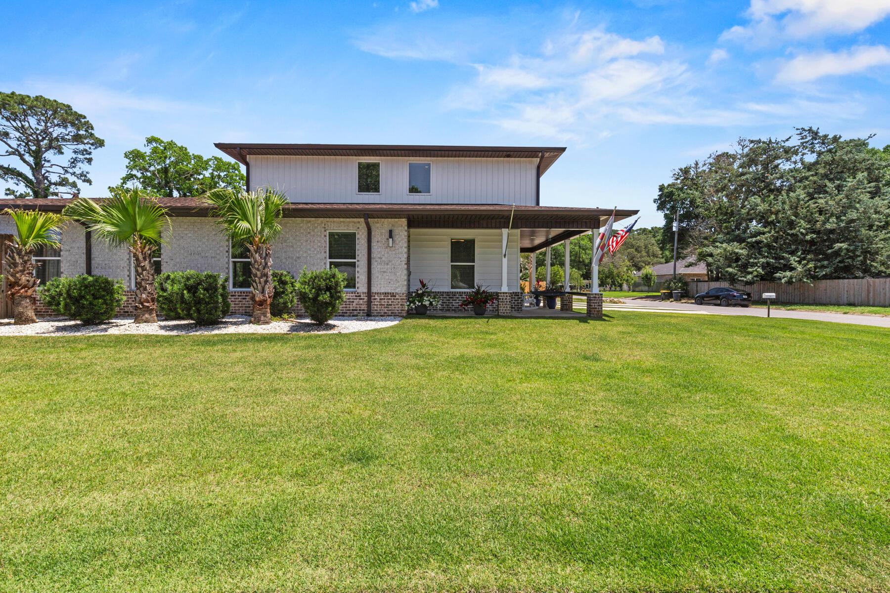 Image 2: Front of Home