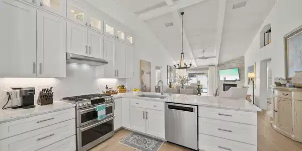100 Bonaire Drive