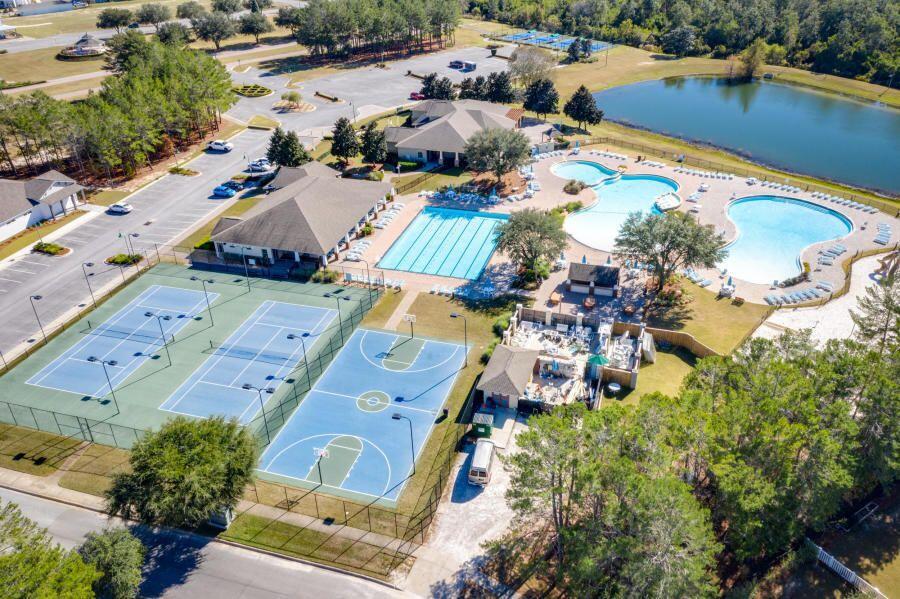 Image 4: HB Pools