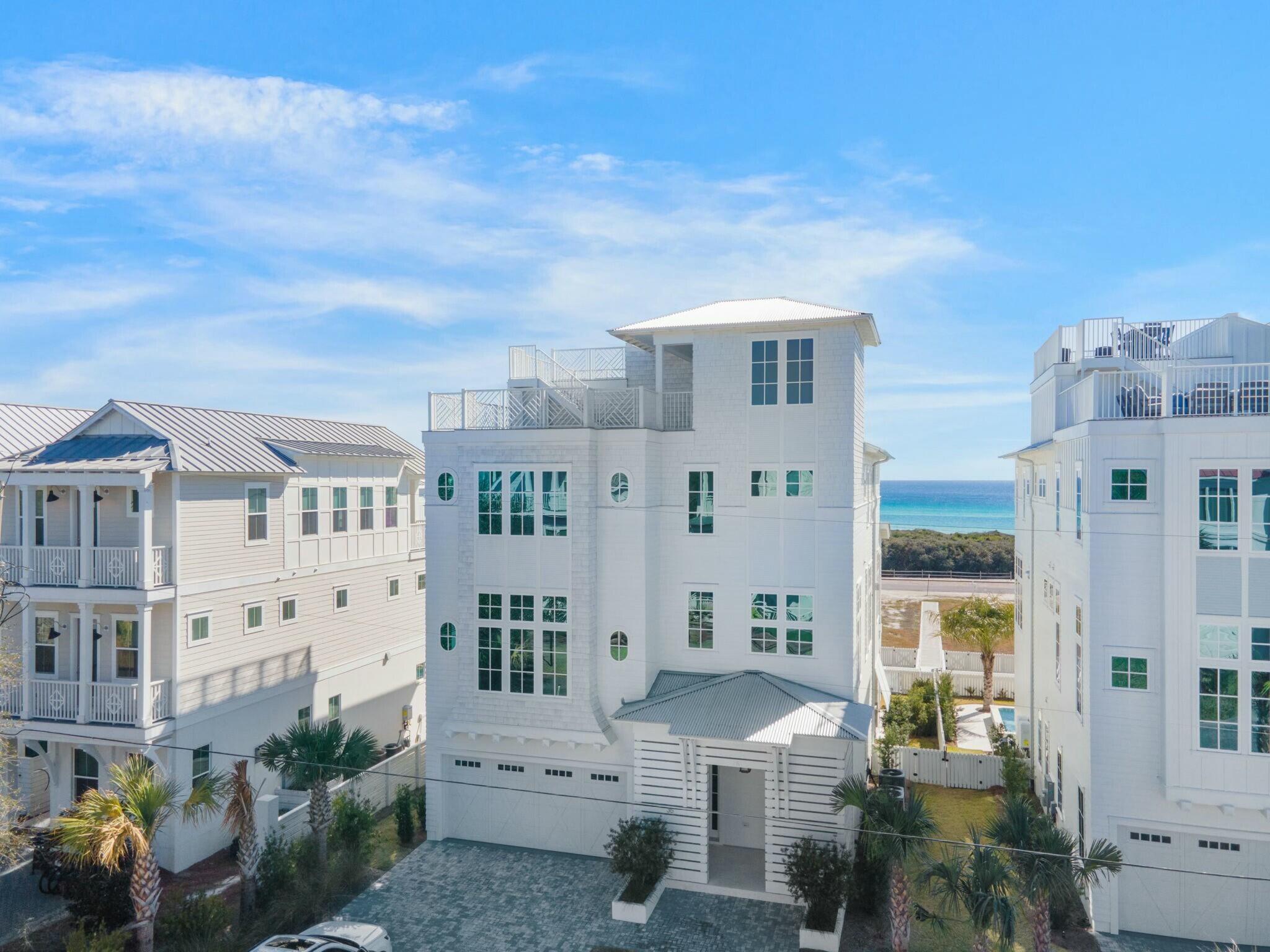 Image 2: 35 Pompano Street