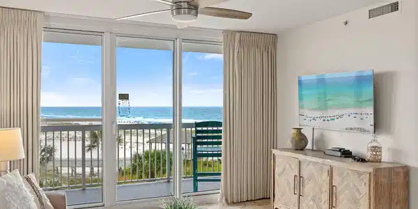 Image 2: Living Area with Gulf Views