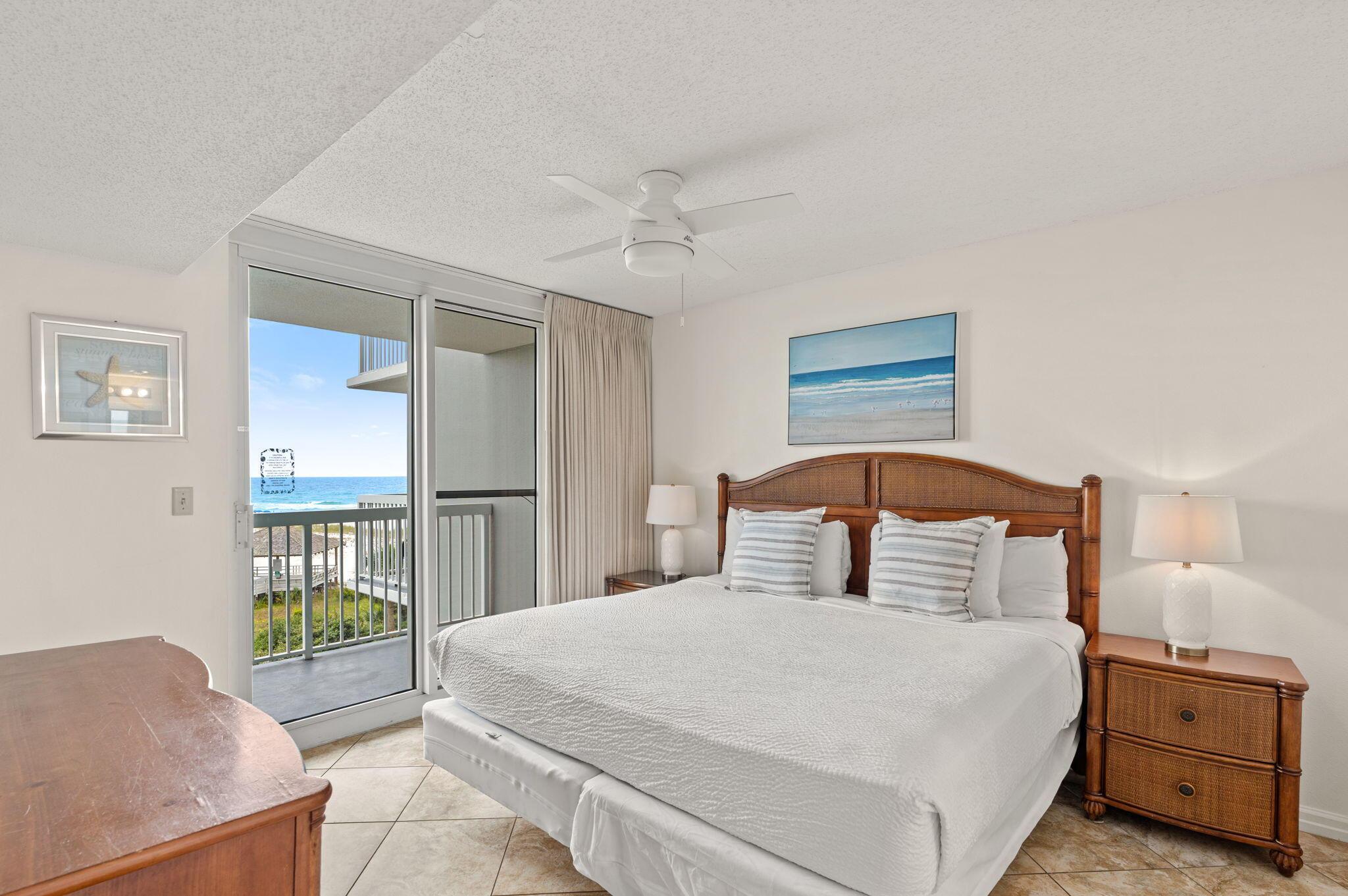 Image 3: Master Bedroom with Balcony