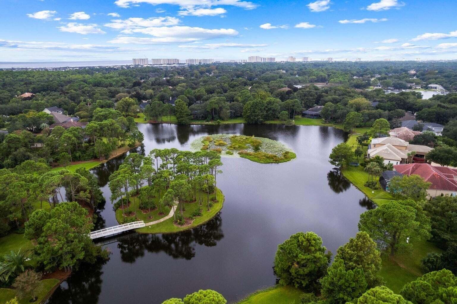 Image 2: Walking Trail to the water