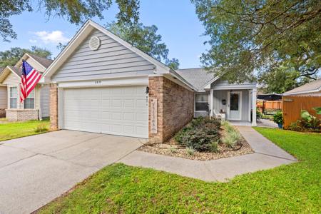 189 Wright Circle